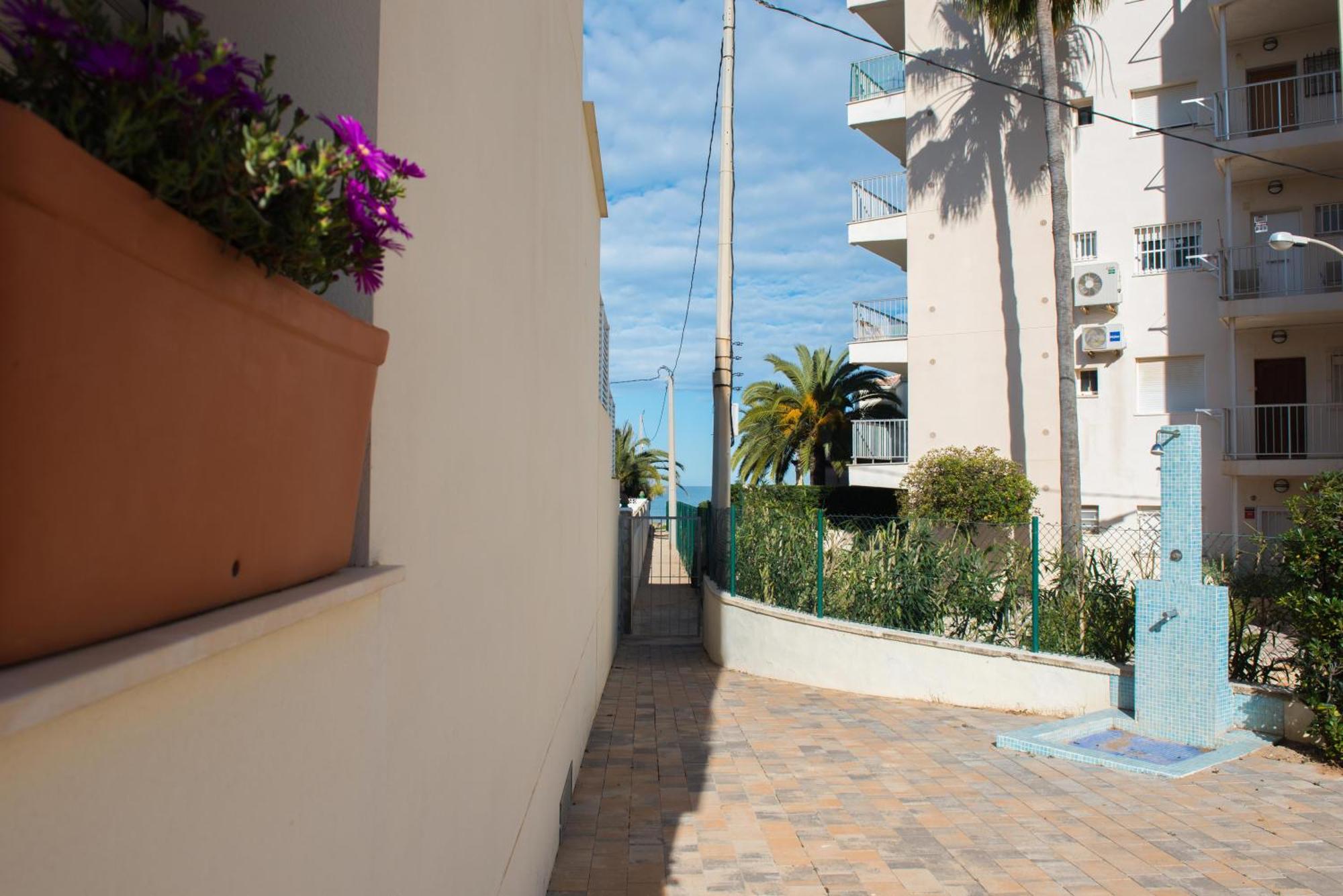 Marina A7 Apartment Denia Bagian luar foto